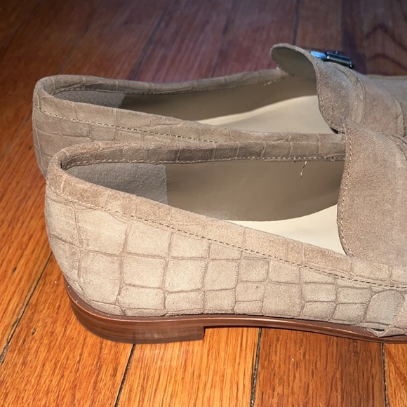 Vince Camuto Flats - Picture 6 of 7